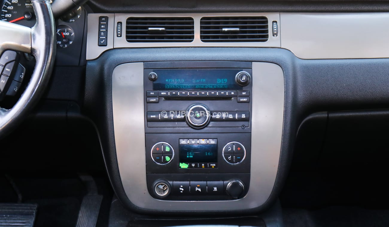 شيفروليه تاهو خليجى صبغ وكالة رقم 1 موديل 2008 لون أبيض فتحة جلد مثبت بحالة ممتازة لاتحتاج لأى مصاريف.