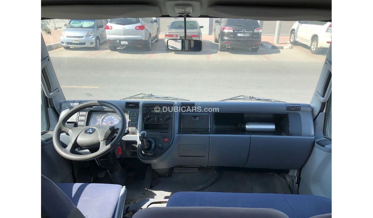 Mitsubishi Fuso Canter دبل كابين