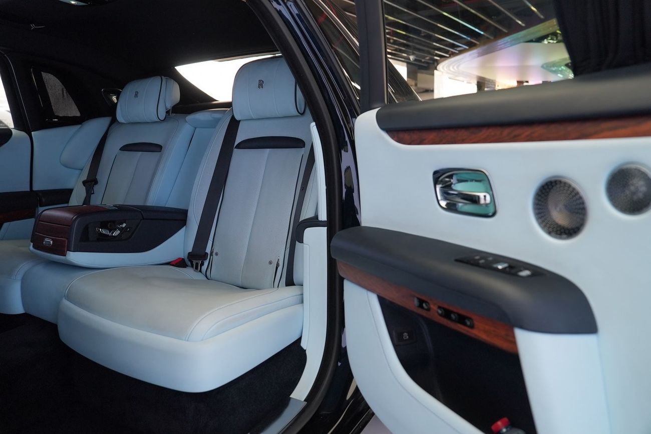 Rolls-Royce Ghost 6.75T Extended Wheelbase