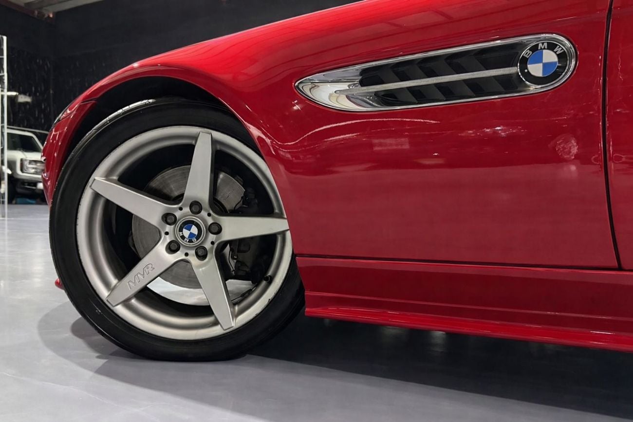 BMW Z8 STD 4.9L,V8 ,   6 Speed Manual