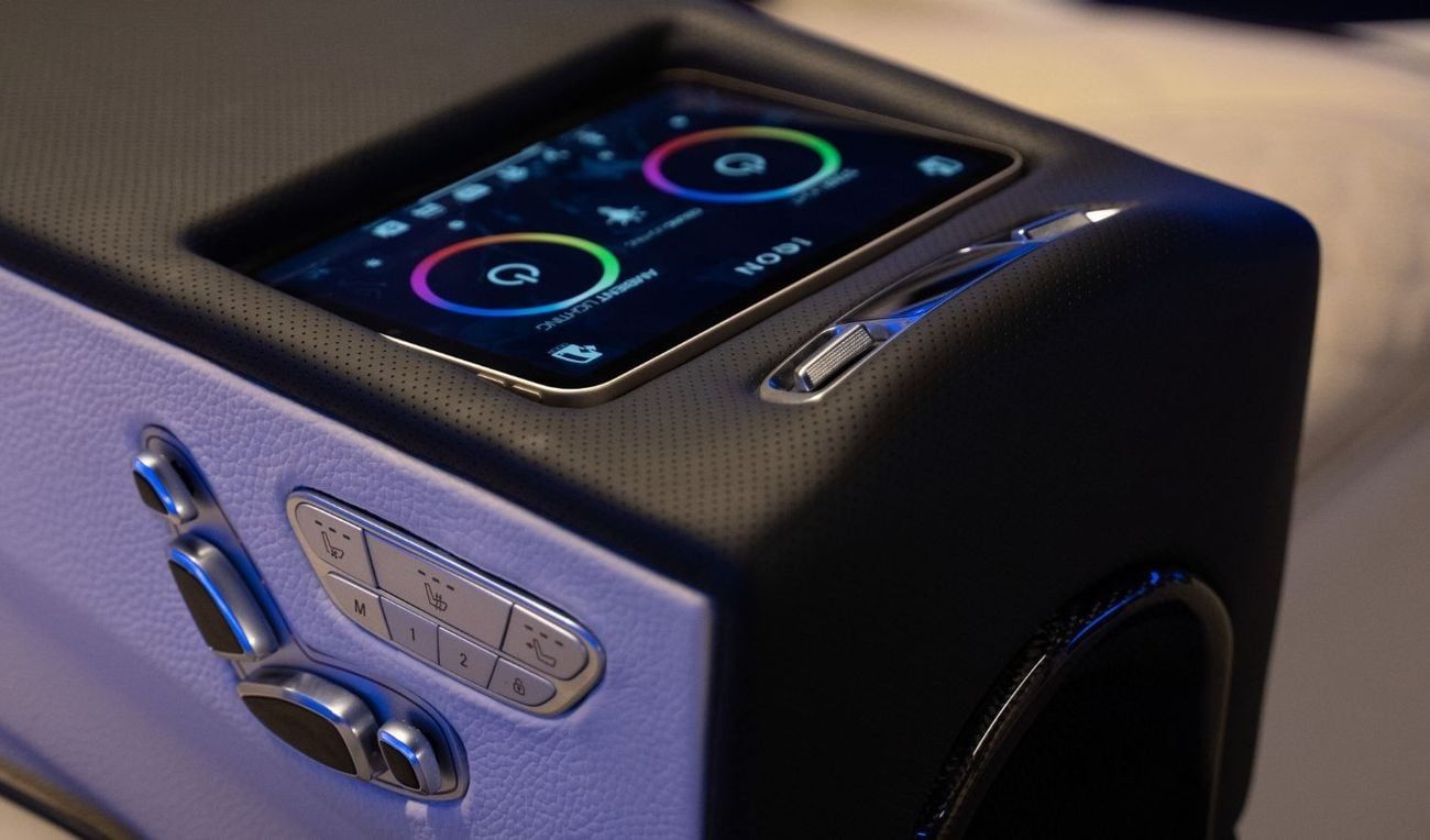 مرسيدس بنز V 250 Mercedes V-Class with Full VIP Conversion