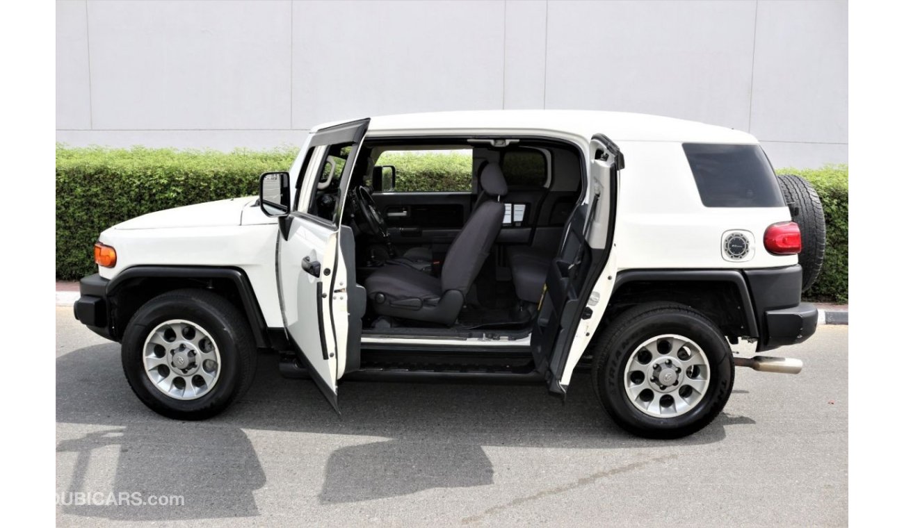 Toyota FJ Cruiser TOYOTA FJ CRUISER 2010 GULF SPACE FULL OPTIONS