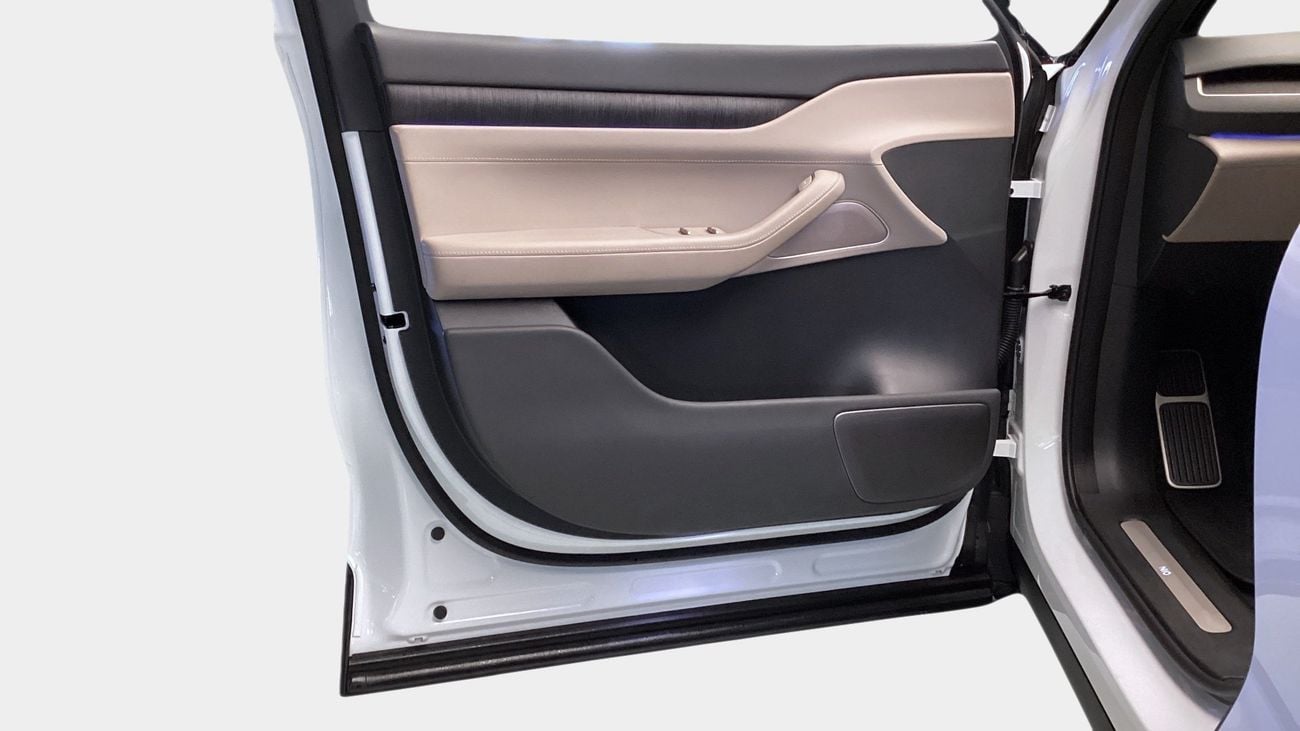 Nio EL8 Long Range | Guaranteed Warranty | 0 Down Payment