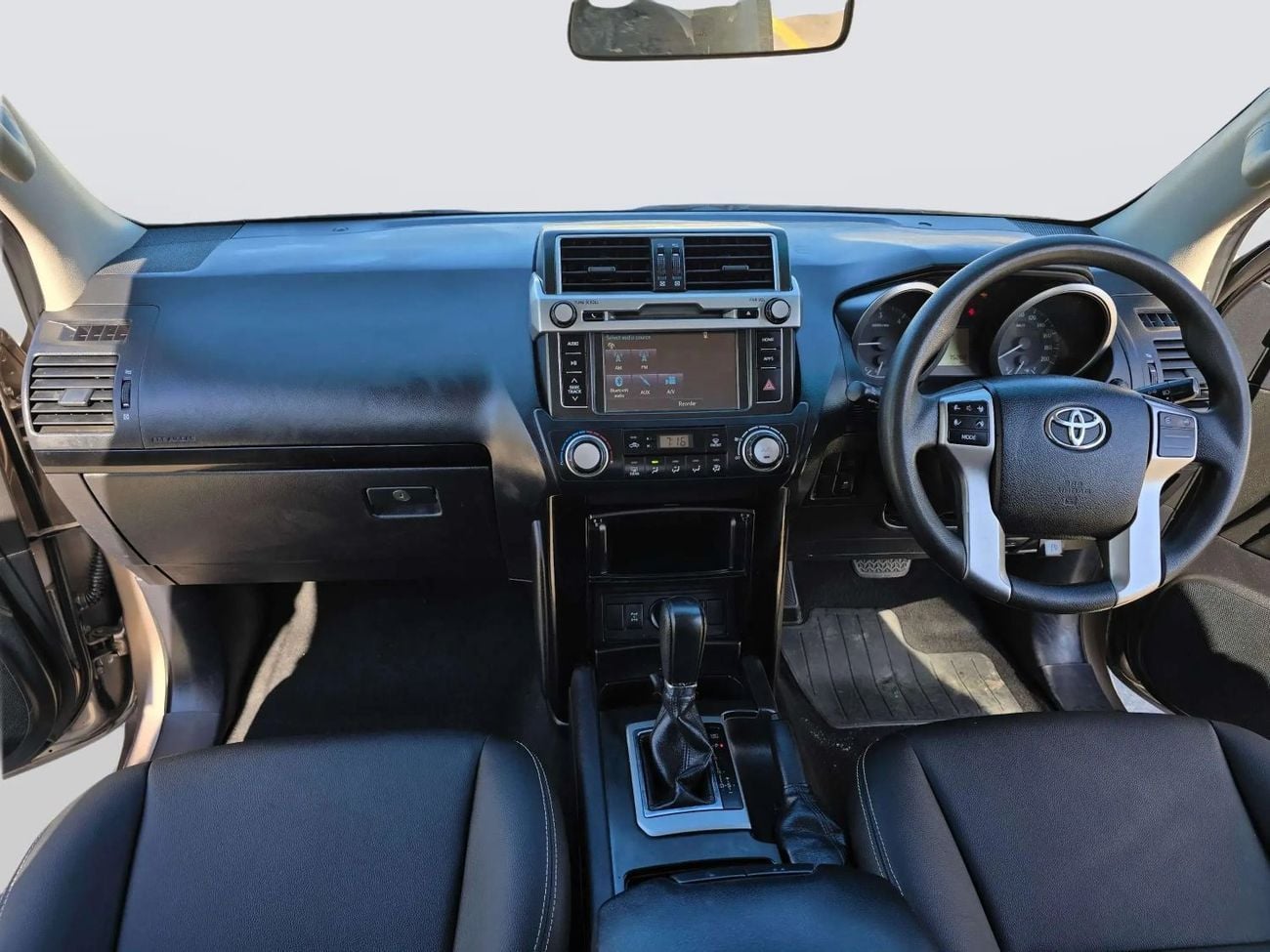 تويوتا برادو TX-L 4x4 Diesel Right Hand Drive (Export Only)
