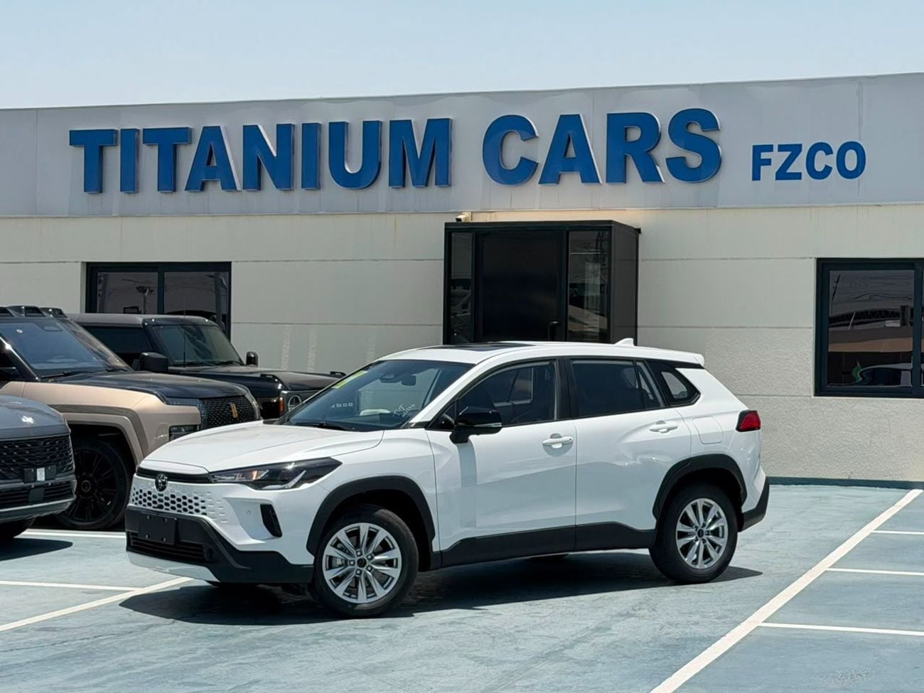 تويوتا كورولا كروس GLI 2.0L HEV 2025 Electric Seat 2025 Export Price @ 78,500 AED
