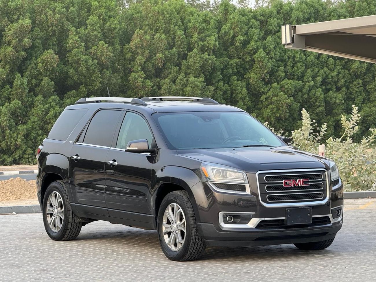 GMC Acadia SLT GMC ACADIA 2016 MODEL GCC