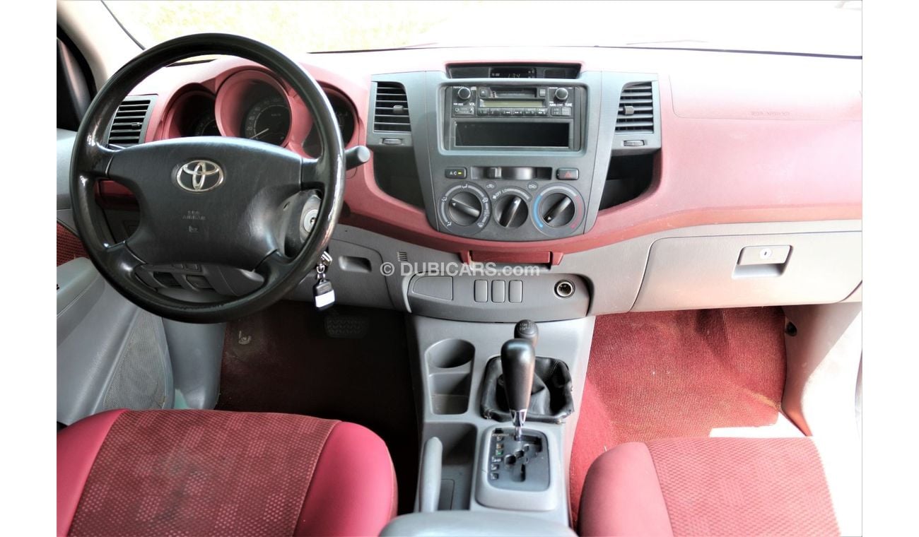 Toyota Hilux TOYOTA HILUX 4X4 FULL AUTOMATIC PETROL 2011 DOUBLE CAPIN
