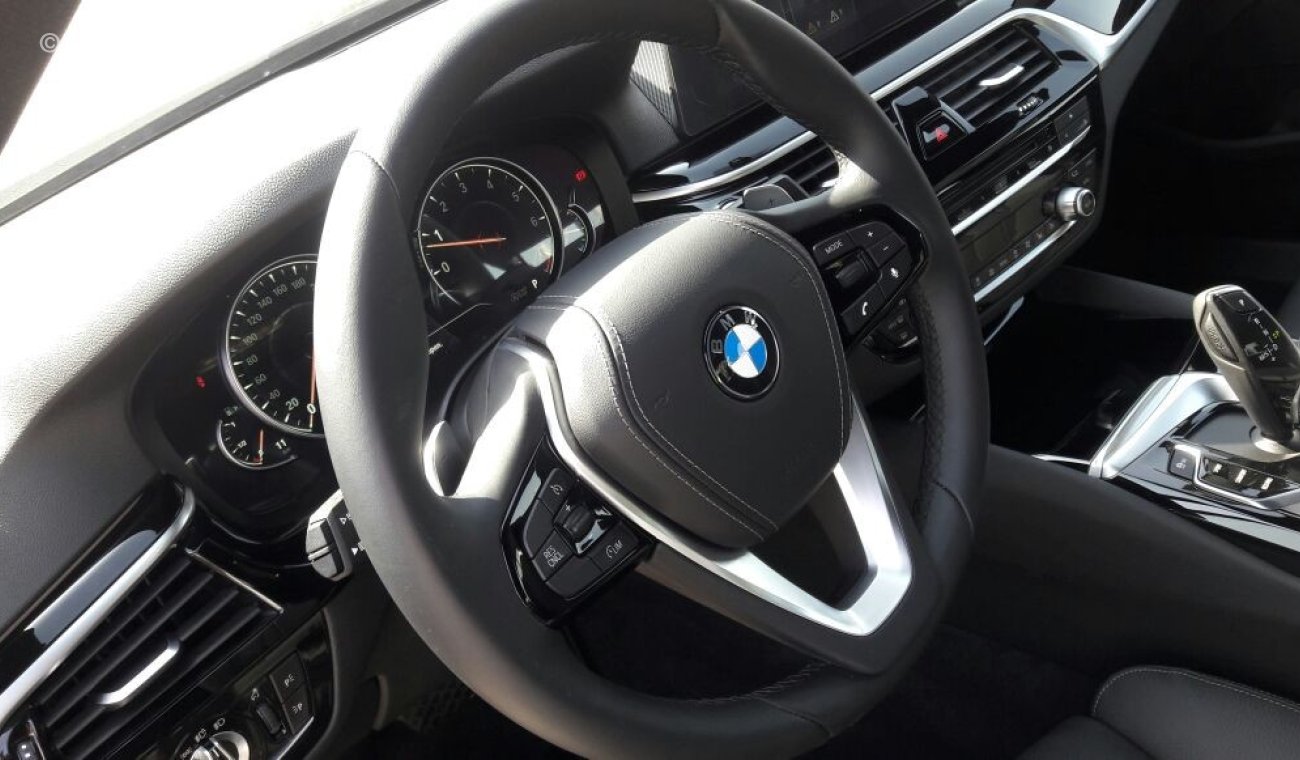 بي أم دبليو 530i