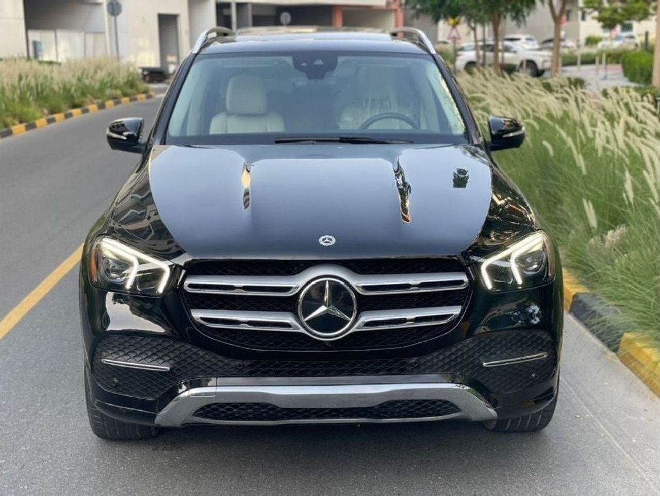 مرسيدس بنز GLE 350 2021 Mercedes Benz GLE Class 350 - 2.0L V4 Turbo - 360* CAM - Full Option 7 Seater - 26,700 Mileage