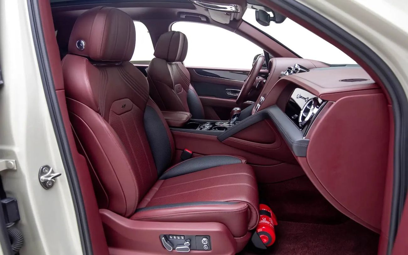 بنتلي بينتايجا S 4.0T - V8 Sports  - GCC Spec - With Warranty and Service Contract