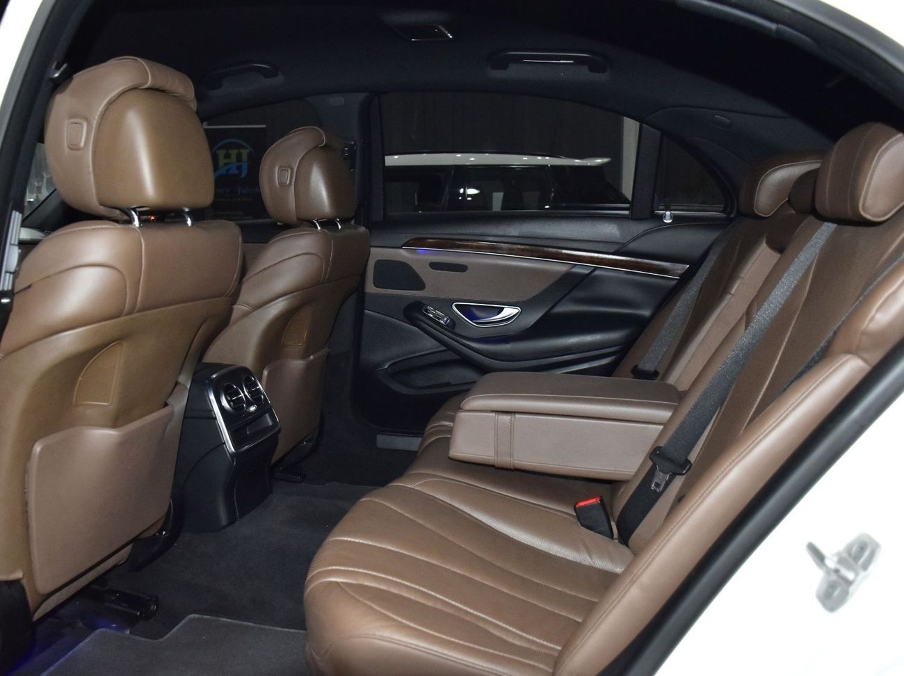 مرسيدس بنز S 400 EXCELLENT DEAL for our Mercedes Benz S400 ( 2014 Model ) in White Color GCC Specs