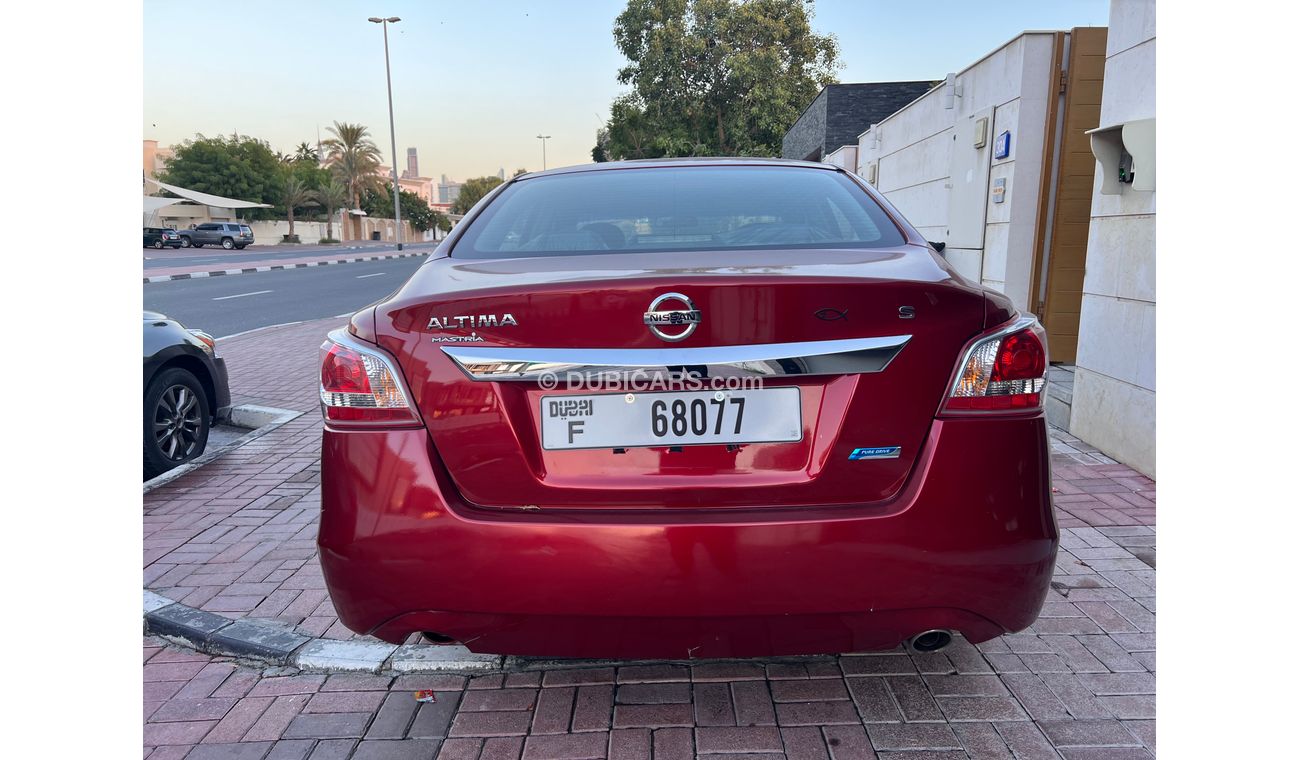 Nissan Altima American