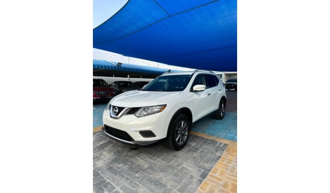 Nissan Rogue car in good condition from 2014 with engine capacity 2.5 4wd