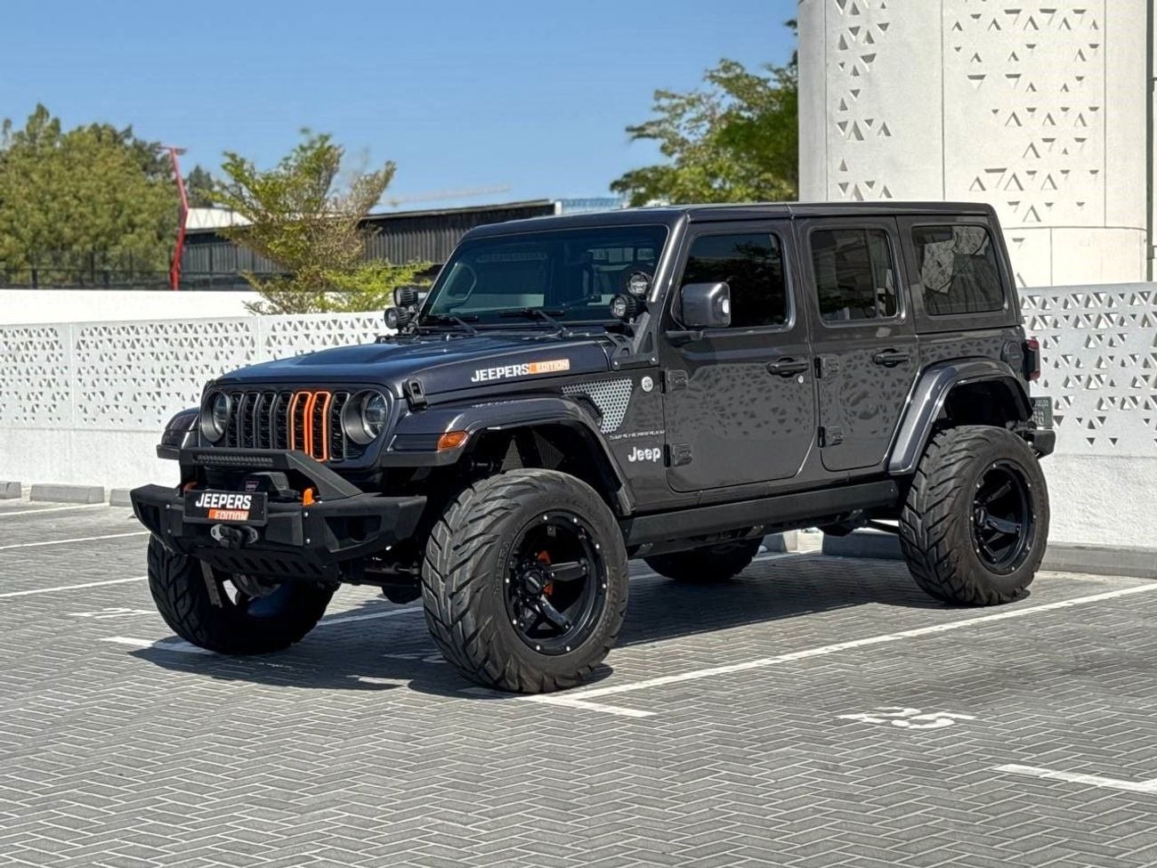 Jeep Wrangler Unlimited Sport 3.6L A/T