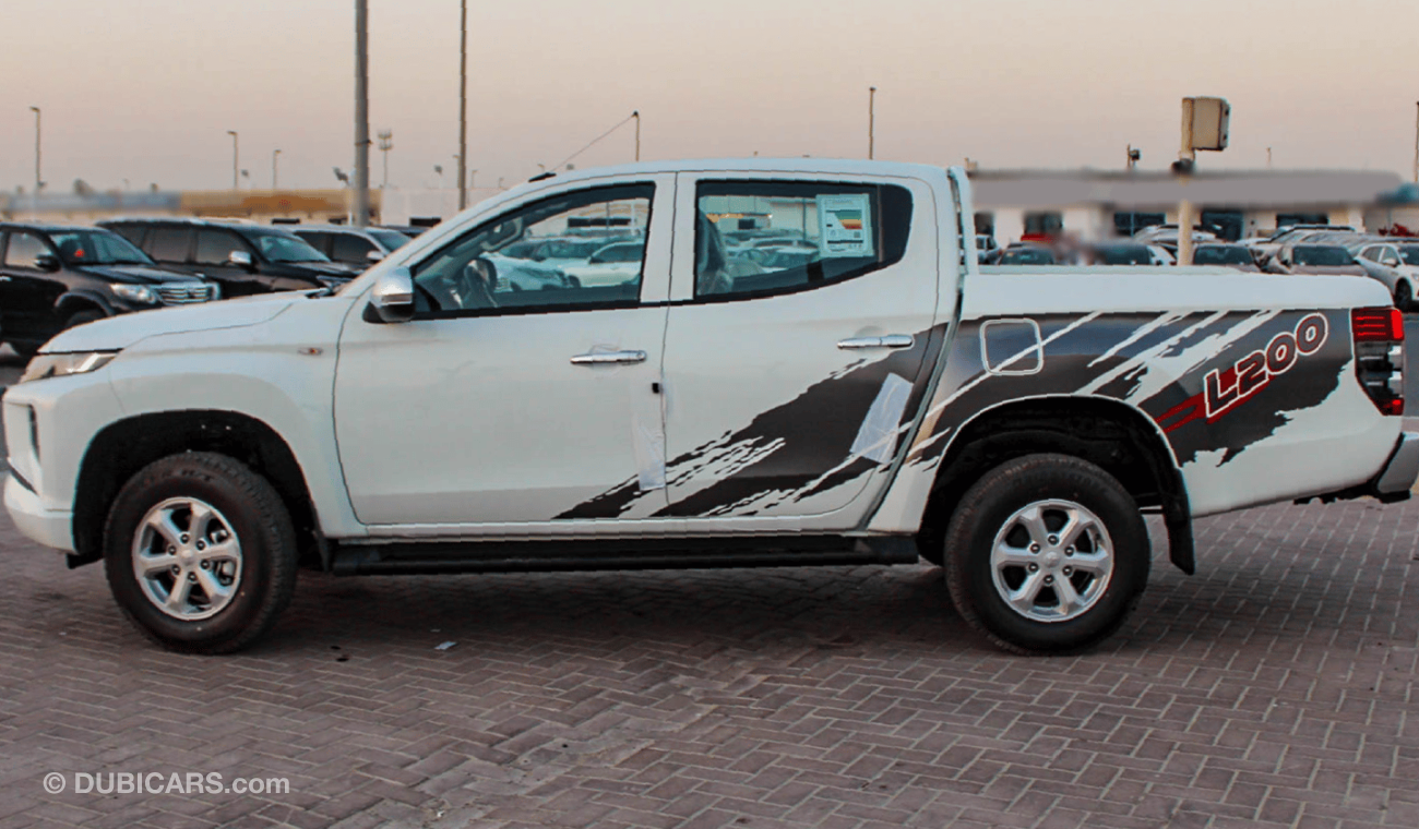 ميتسوبيشي L200 Mitsubishi L200 P DC 4WD 2.5L 4WD CHROME MT