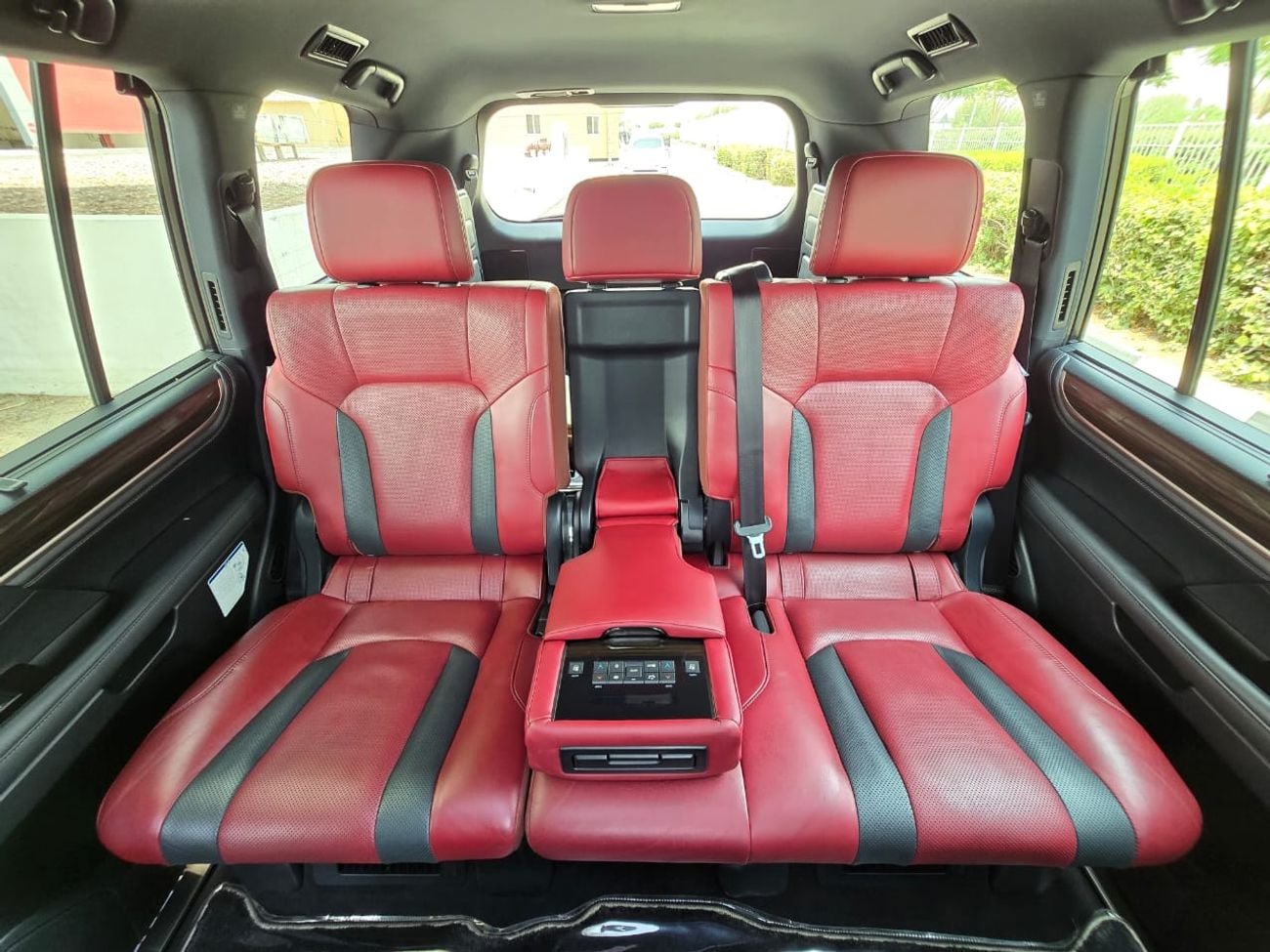 لكزس LX 570 SIGNATURE