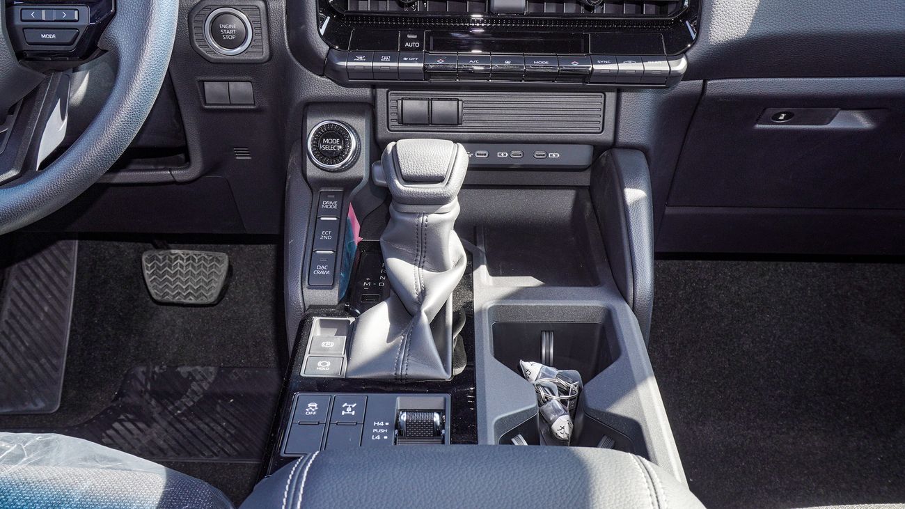 Toyota Prado 2.4L TXL YM 2024