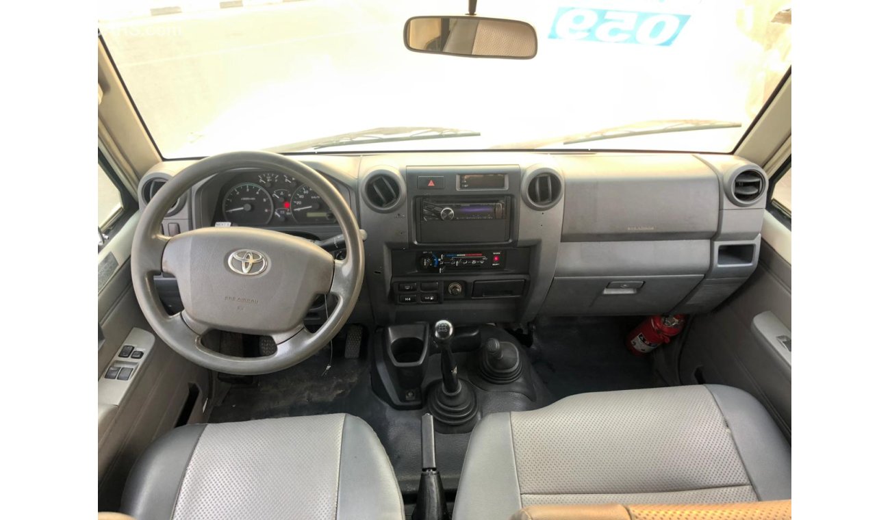 Toyota Land Cruiser Hard Top LX78 4.2L Diesel, Snorkel, Alloy Rims 16'', Low Milage, Clean Interior and Exterior, Mp3, CD-Player