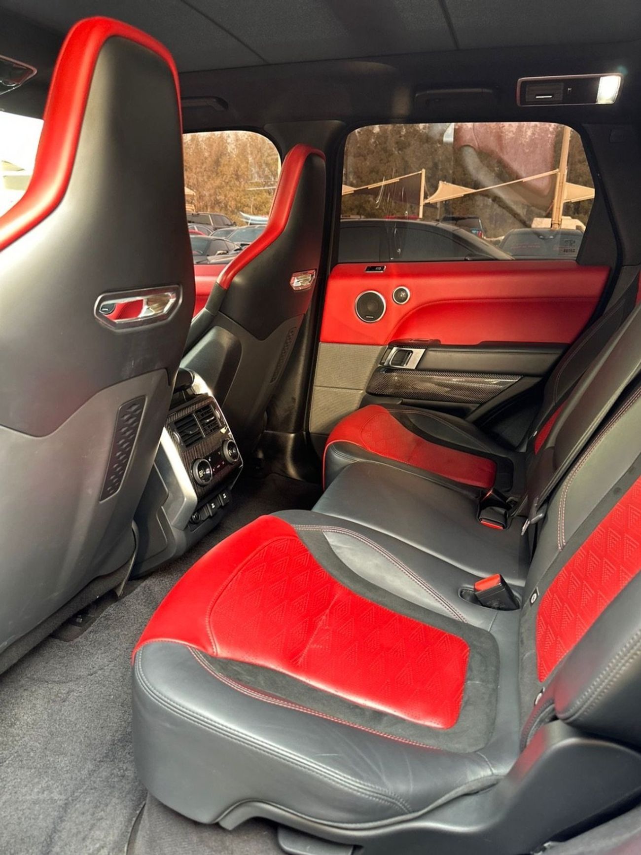 لاند روفر رينج روفر سبورت رنج روفر سبورت 2020 SVR الماني كاربون اديشن بحالة جدا ممتازة ‏‎فل اوبشن فل کاربن فايبر