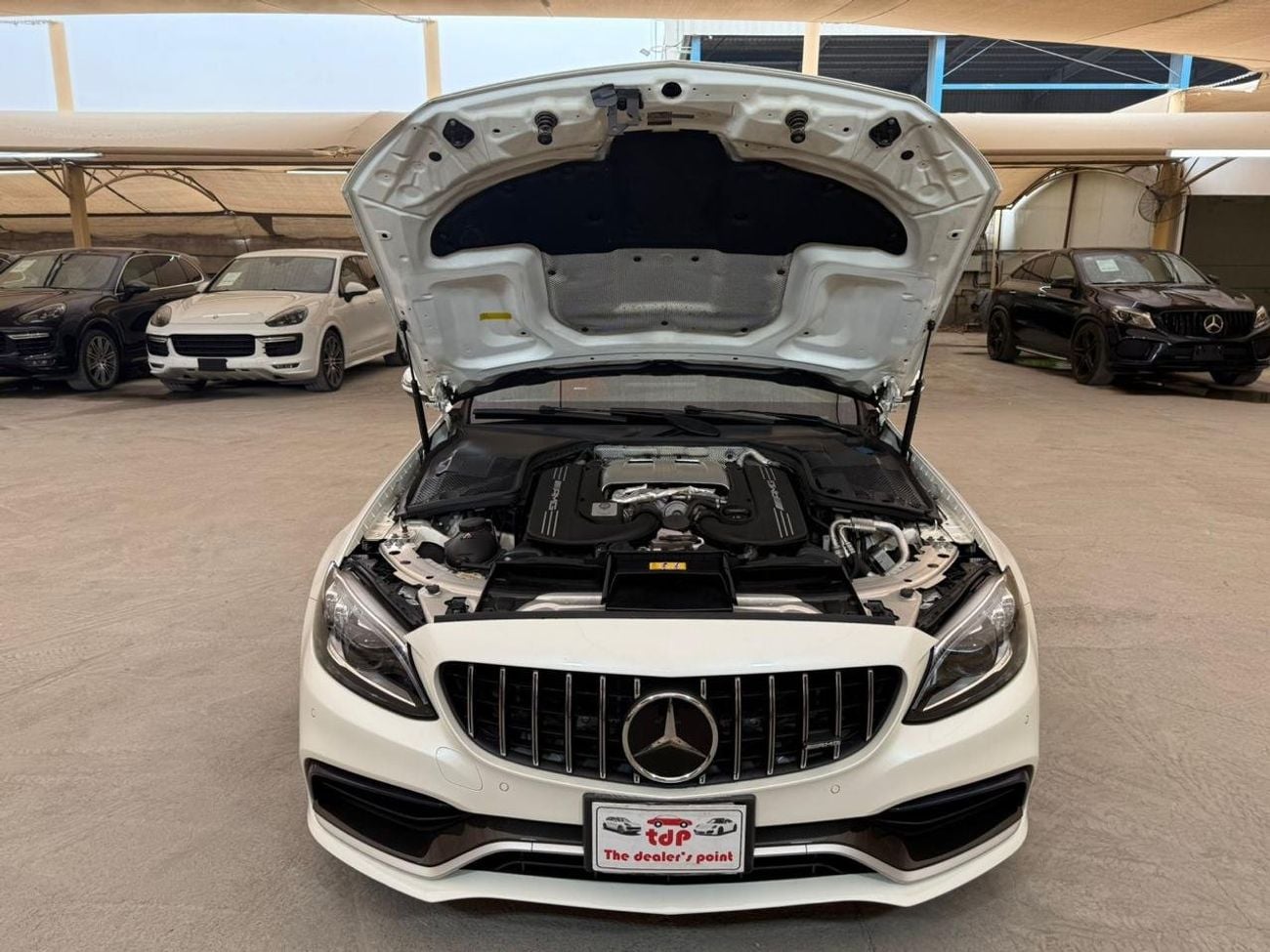 Mercedes-Benz C 63S AMG Std 4.0L Sedan | FULL SERVICE HISTORY | PEARL WHITE | BURMESTER SOUND SYSTEM