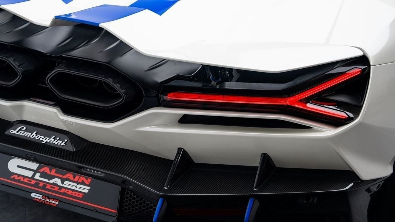 لامبورغيني ريفويلتو - 2024 - GCC - Under Warranty and Service Contract