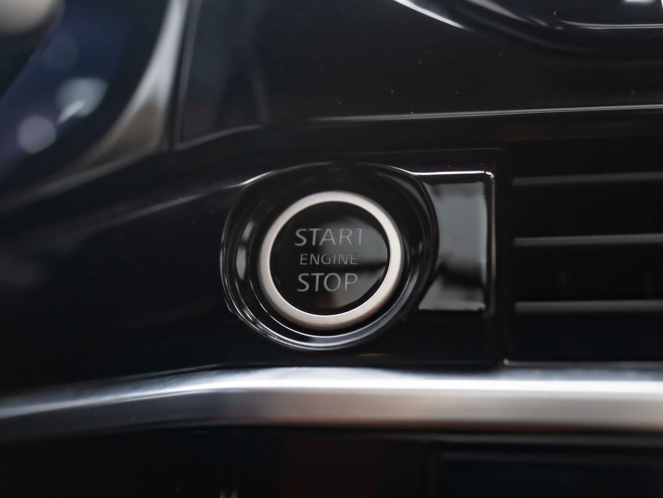 Nissan Pathfinder SL 3.5L (5 Seater)