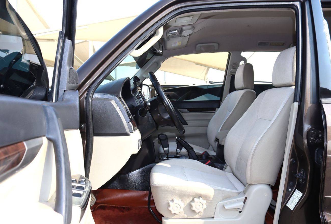 Mitsubishi Pajero GLS Mid 3.0L (175 HP) 2020 Mitsubishi Pajero - GCC - Accident-Free - 3.0L - (V)6 - 7 Seats - Excelle