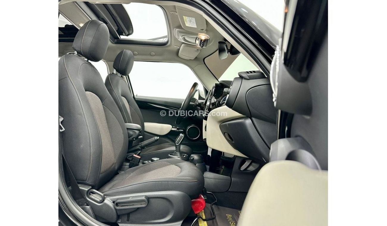 ميني كوبر 2019 Mini Cooper 4DR, Full Mini Service History, Warranty, GCC