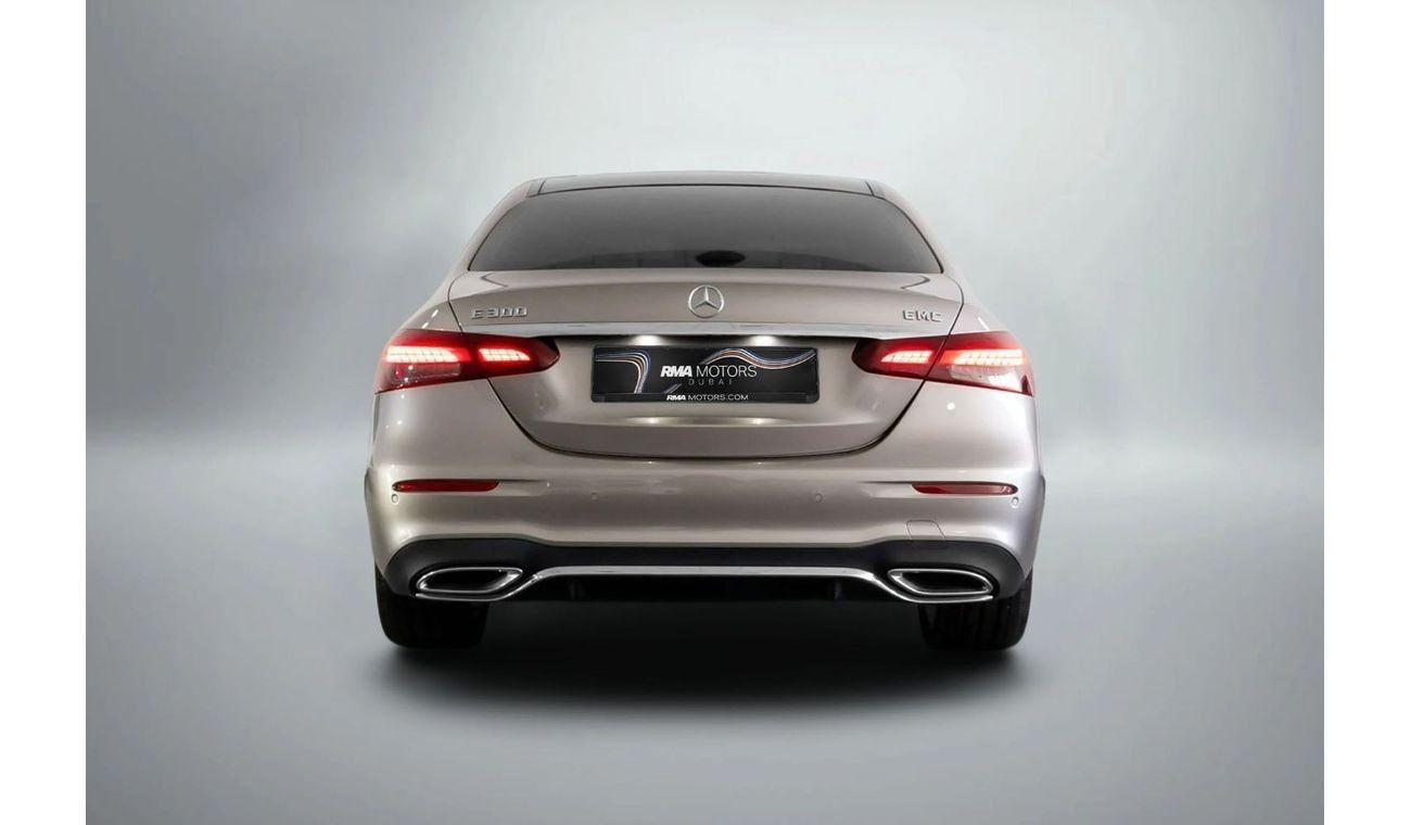 Mercedes-Benz E300 Premium 2.0L