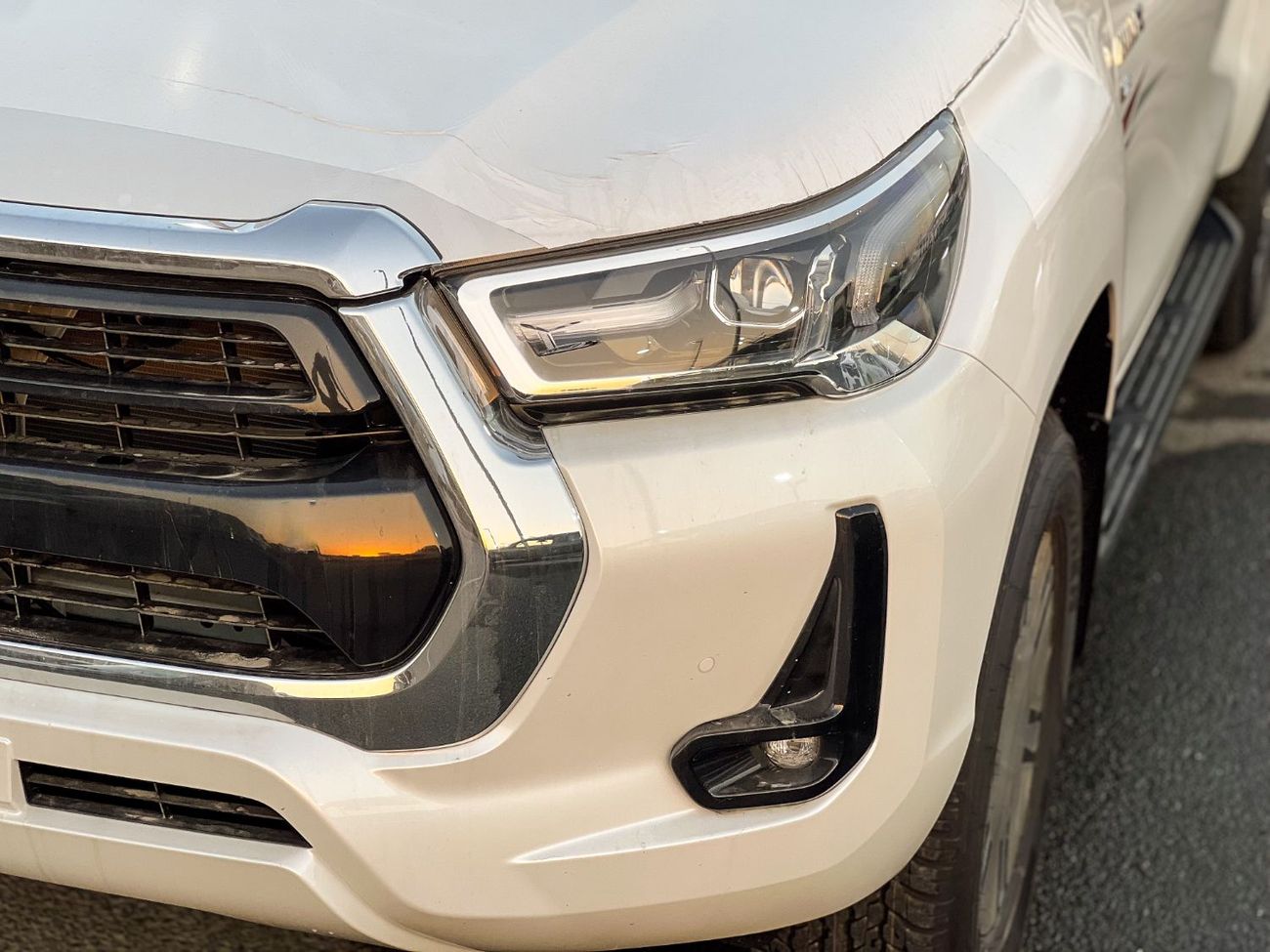 تويوتا هيلوكس EXPORT ONLY - TOYOTA HILUX VX 4.0L (w/ AIR COMPRESSOR)