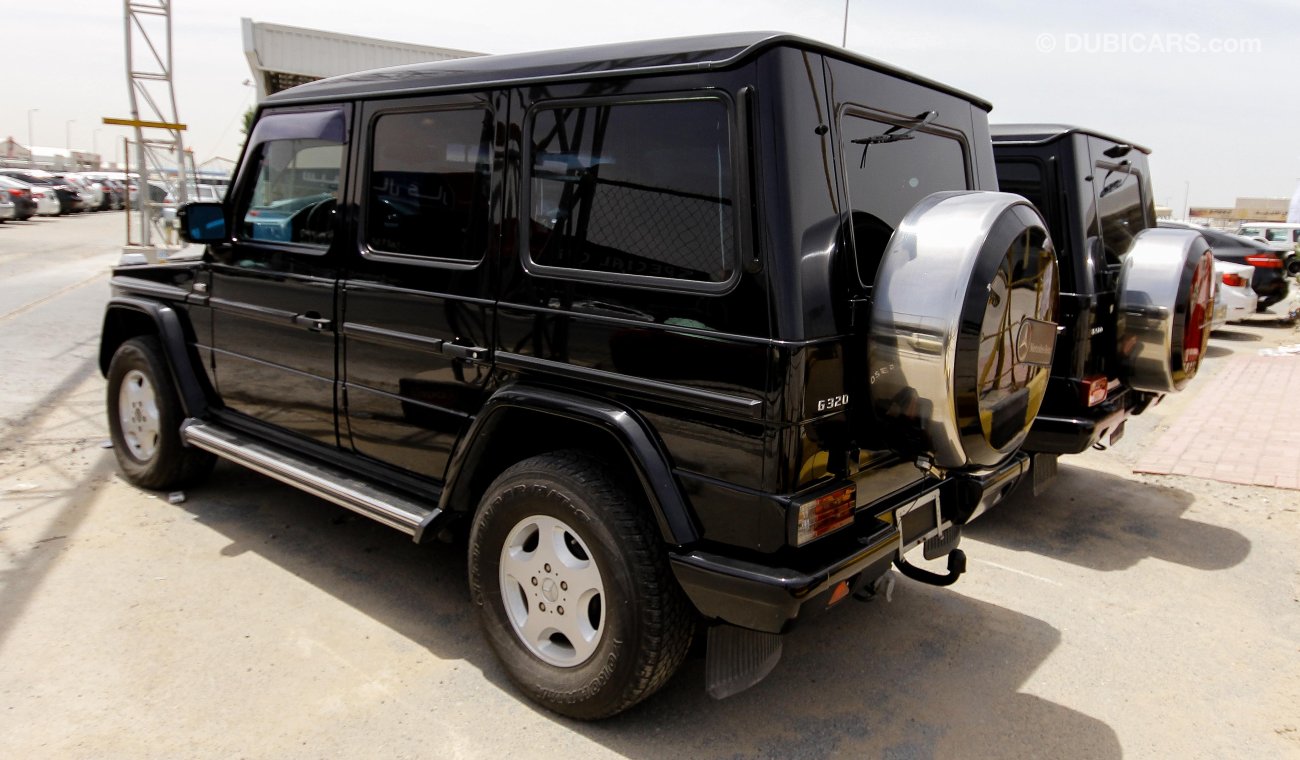 Mercedes-Benz G 320