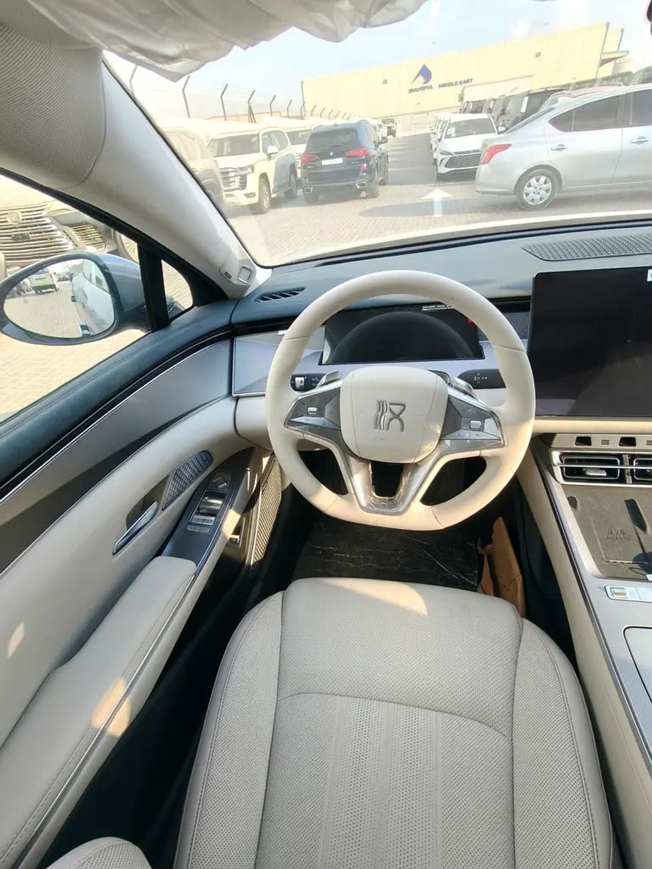 بي واي دي هان L EV 701KM Premium | Laser Radar | Luxury Electric Sedan