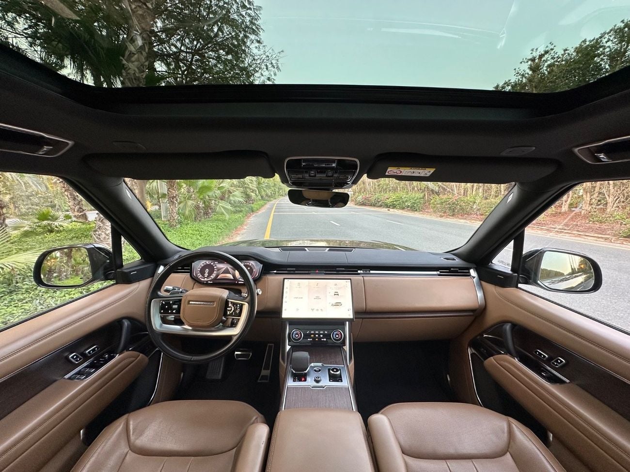 لاند روفر رينج روفر Vogue Autobiography D300 | 2024 | 3.0L V6 DIESEL | 300 HP | 7 SEATER | Perfect Condition