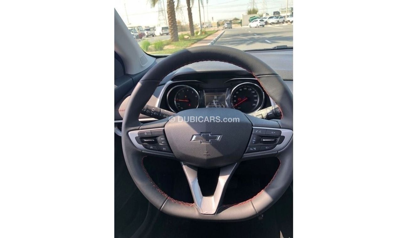 شيفروليه تراكر CHEVROLE_TRACKER_FULL_OPTIONS_1.3_PATROL_WHITE_GREY