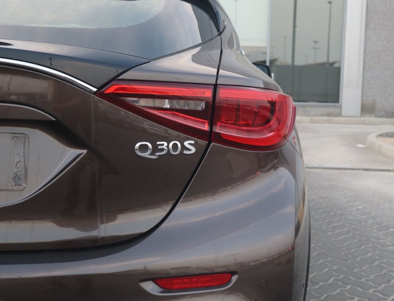 Infiniti QX30