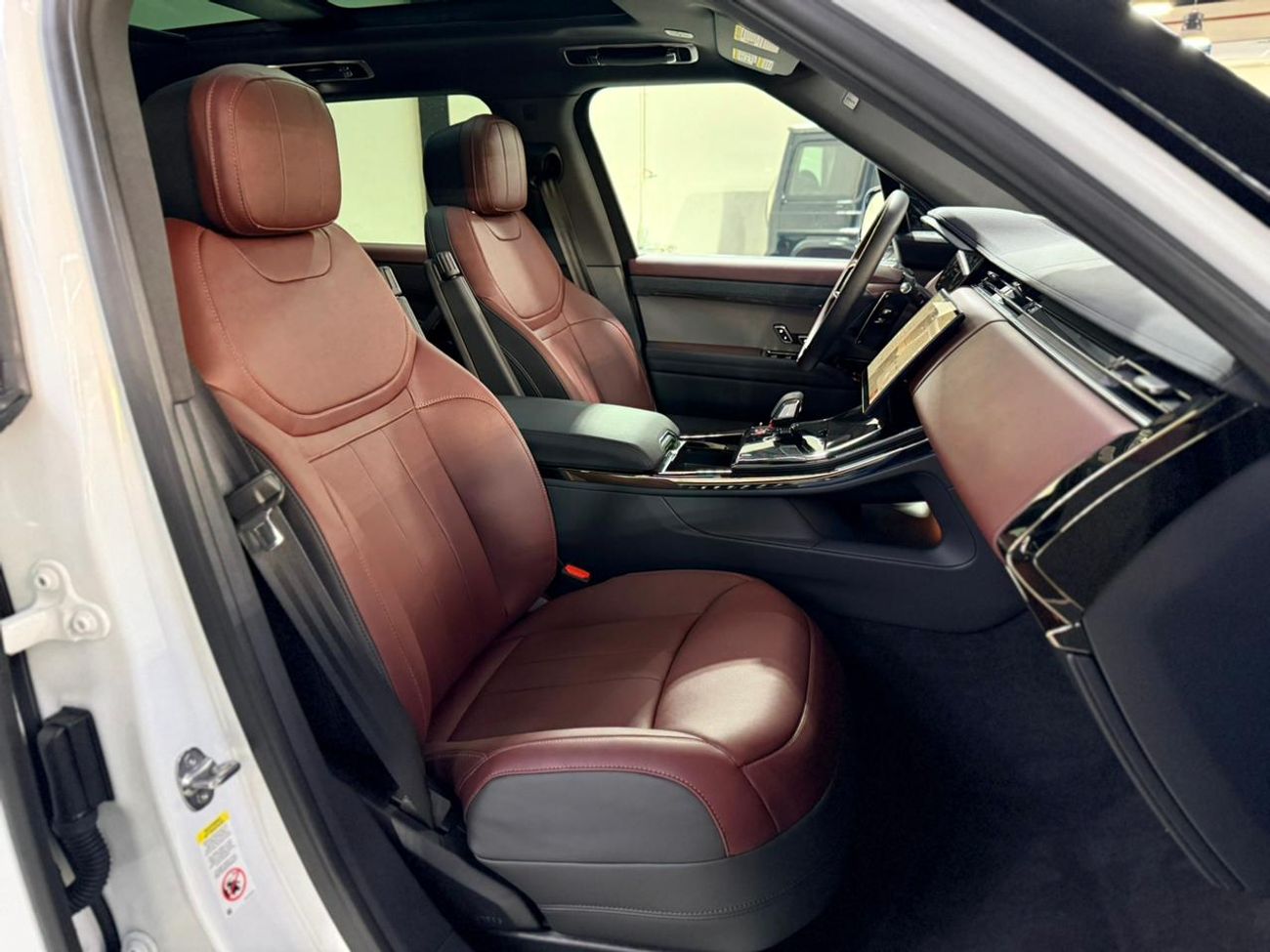 Land Rover Range Rover Sport P400 DYNAMIC SE