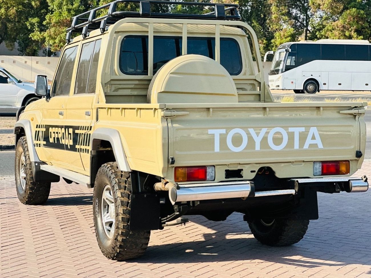 Toyota Land Cruiser Pick Up Double Cabin 4.5L