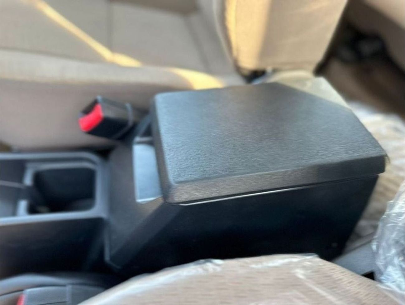 تويوتا لاند كروزر بيك آب Toyota Land Cruiser Pickup LC79 Double Cabin Petrol 4.0 Model 2024