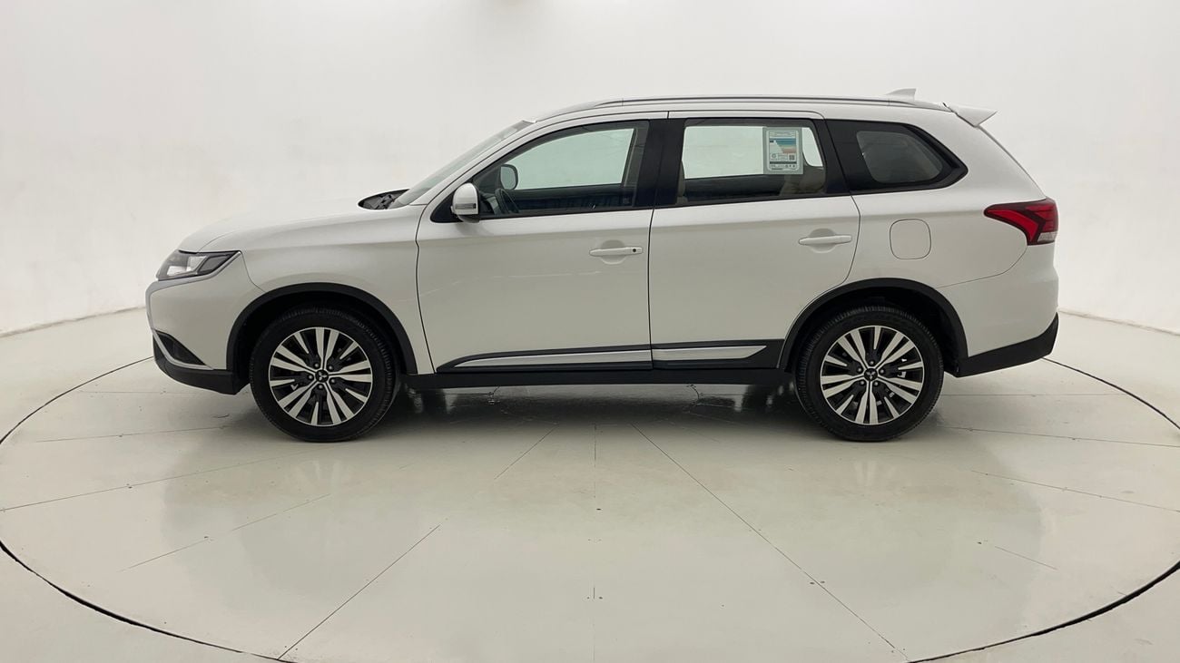 ميتسوبيشي آوتلاندر GLX MID LINE 2.4 | بدون دفعة مقدمة | اختبار القيادة في المنزل