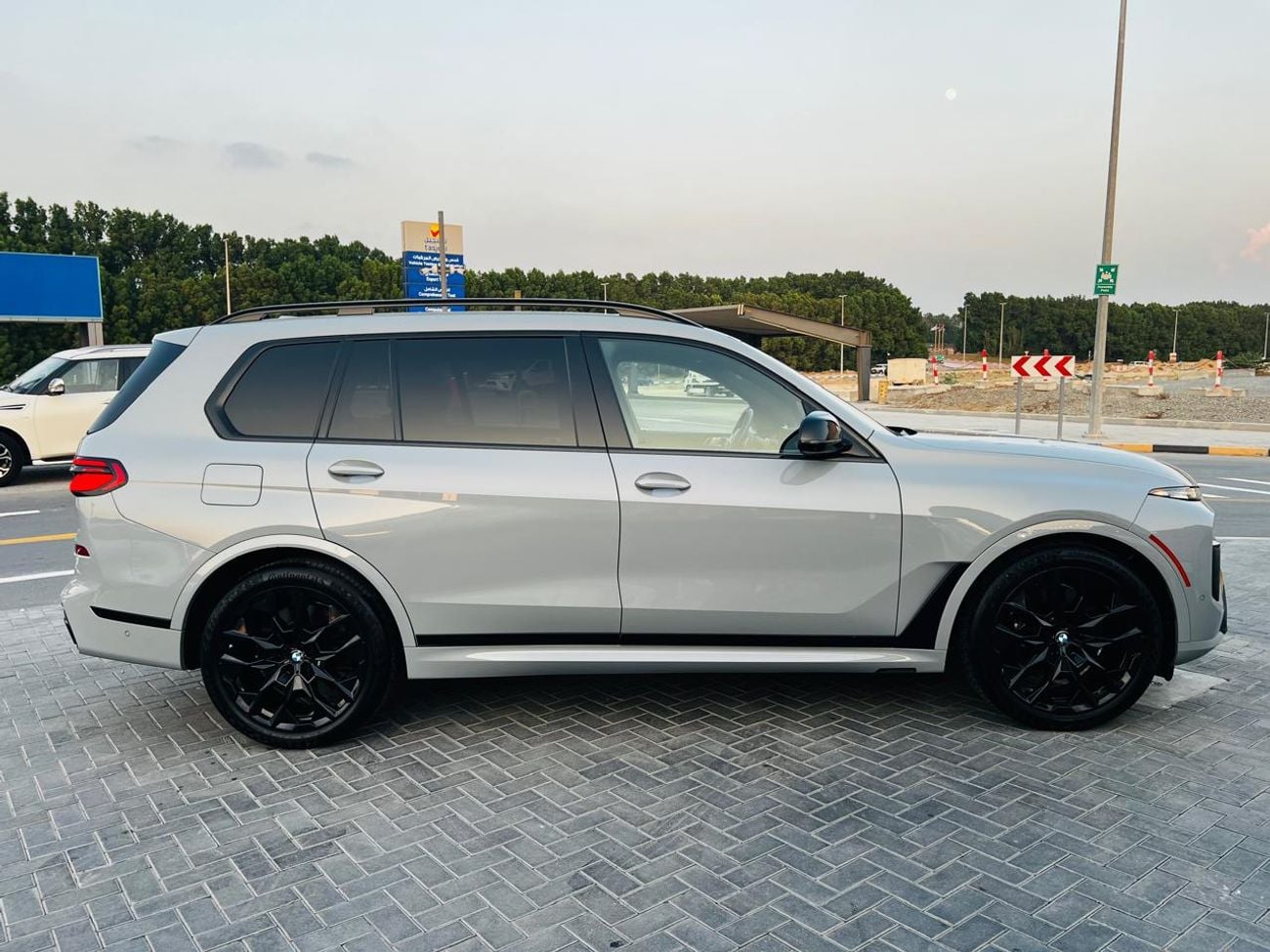 BMW X7 M60i XDRIVE