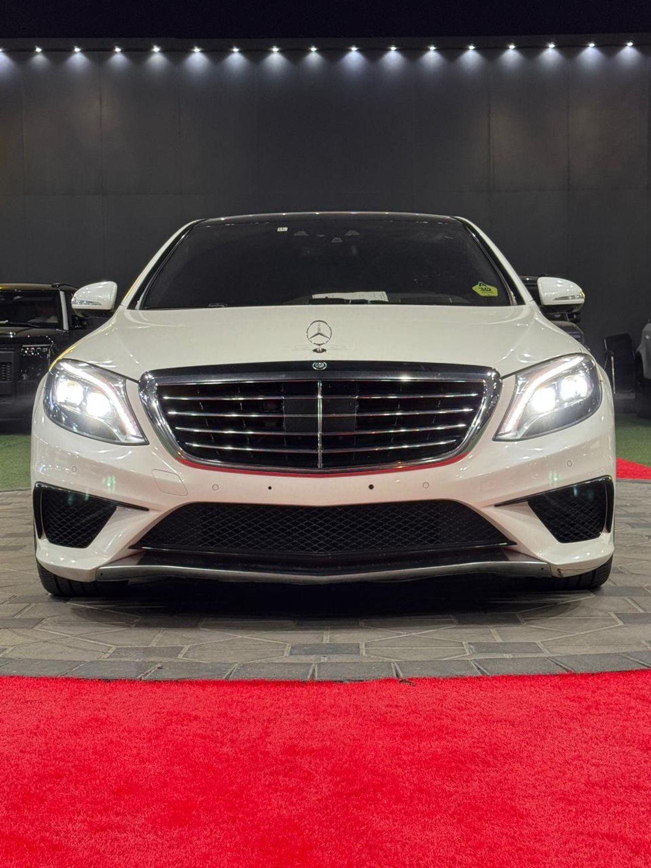 مرسيدس بنز S 63 AMG Std 5.5L