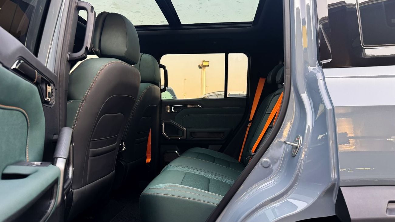 Jetour T2 LUX 2025 GCC Low Mileage 2.0L Turbo 4 Cylinders Agency Warranty Full Service History