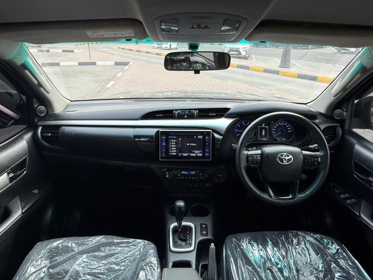 Toyota Hilux SR5 with full option 4x4