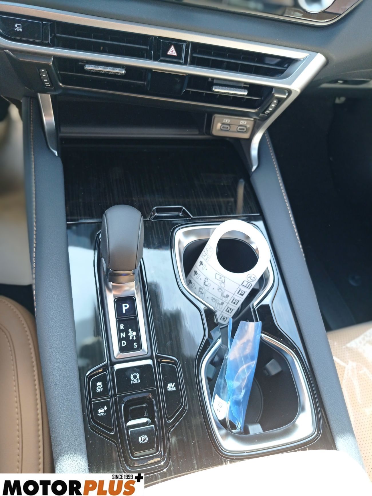 Lexus RX350h 2025 HYBRID F SPORT+ Экран на русском