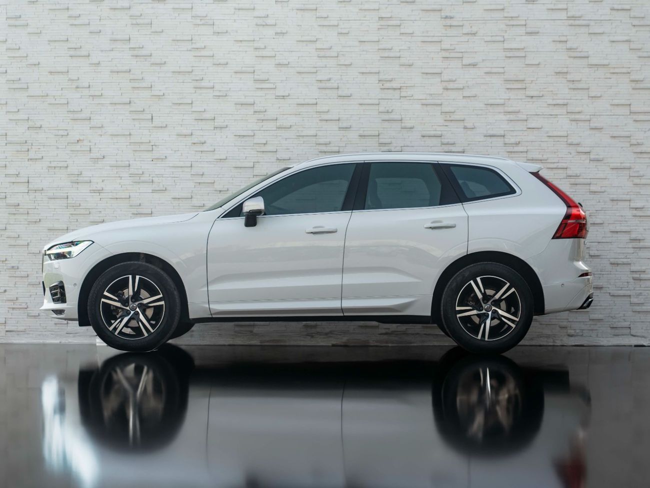 Volvo XC60 T5 R Design 2.0L