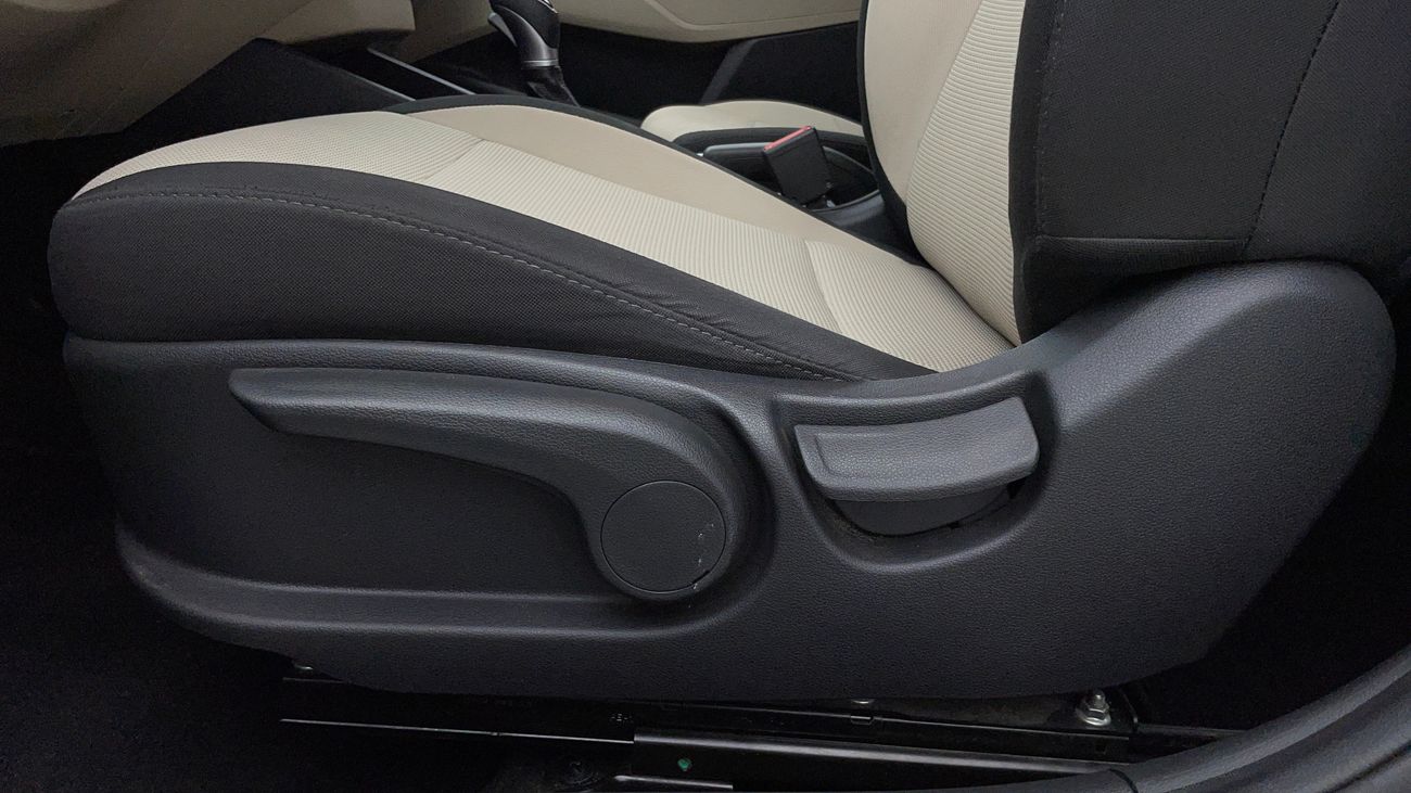 هيونداي أكسنت GL 1.6 | بدون دفعة مقدمة | اختبار قيادة مجاني للمنزل