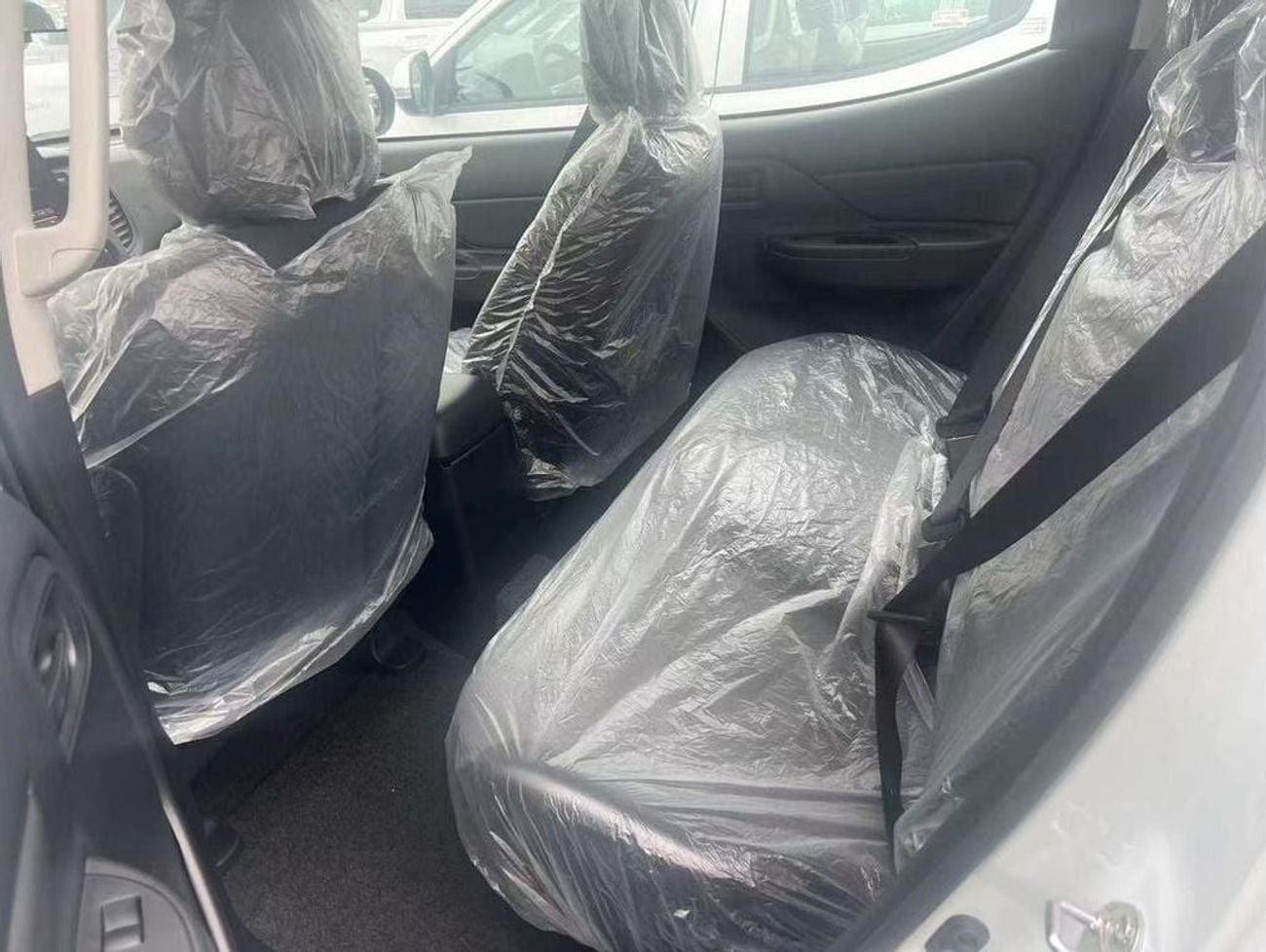 Mitsubishi L200 GL MITSUBISHI L200 BASIC DIESEL AUTO- S72 2.2L 2022