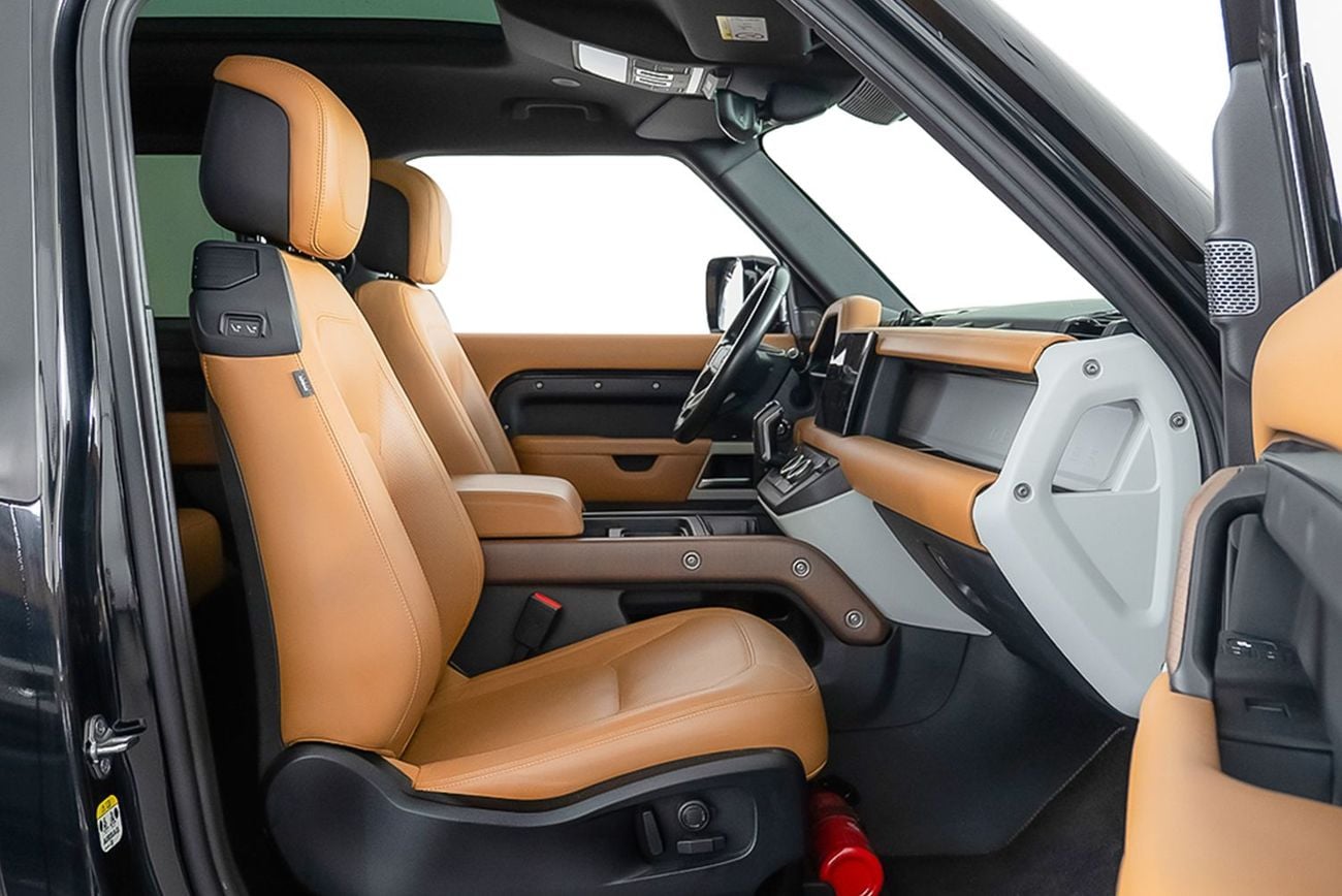 لاند روفر ديفندر 90 HSE P400