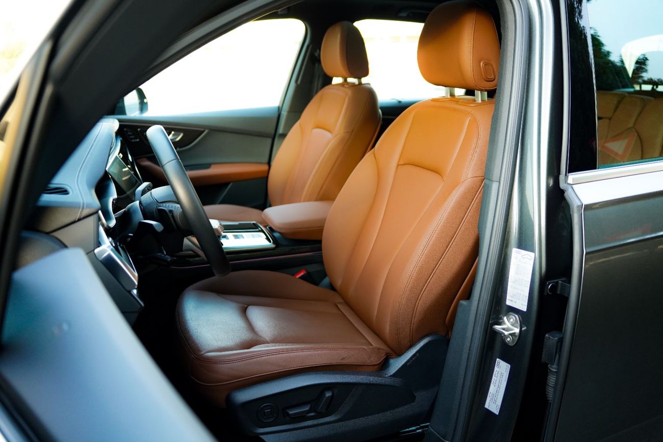 Audi Q7 55 TFSI quattro S-Line 3.0L