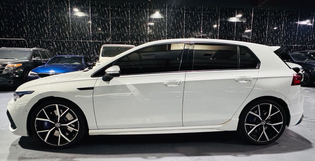 فولكس واجن جولف ار Base 2.0T 2023 Volkswagen Golf R GCC  with Ali and SONS Warranty and Service Contract (1Left) Till O